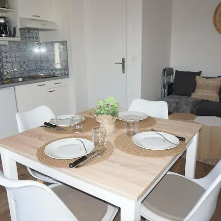 Merville-franceville-plage, 2 Pieces, 4 Personnes - Fr-1-465-59